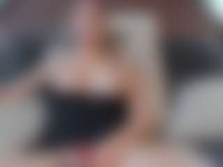 shannel-queen's Live Sex Cam Show