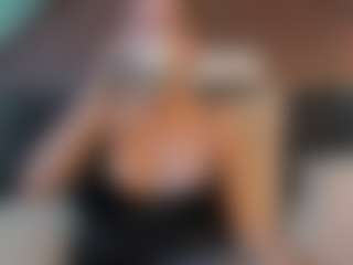 shannel-queen's Live Sex Cam Show