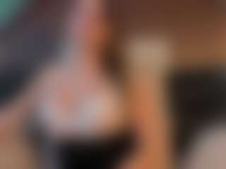 shannel-queen's Live Sex Cam Show
