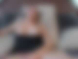 Live cam show with shannel-queen - Brown Eyes on Camsoda