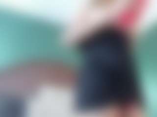 Live cam show with shannel-queen - Tease on live18s.com