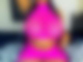 Live cam show with RiyaPolo - Kinky on TottyGirls