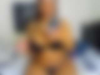 Live cam show with RiyaPolo - Kinky on Big Tits