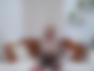 Live cam show with Karma Rx - Pornstar Teen (18+) on Uber Horny
