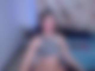 Live cam show with CherryLips - Goth on 1on1-livenow