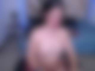 CherryLips's Live Sex Cam Show