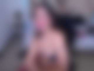 CherryLips's Live Sex Cam Show