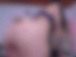 CherryLips's Live Sex Cam Show