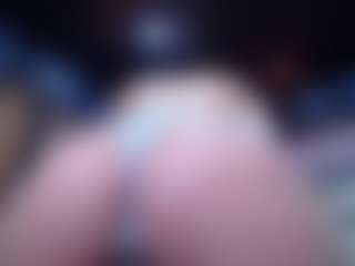 CherryLips's Live Sex Cam Show