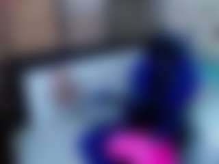Live cam show with CherryLips - Twerk on Camsoda
