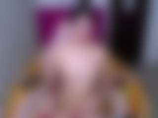 Live cam show with CherryLips - Emo on dropp.cam