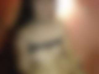 EmilyR0s33's Live Sex Cam Show
