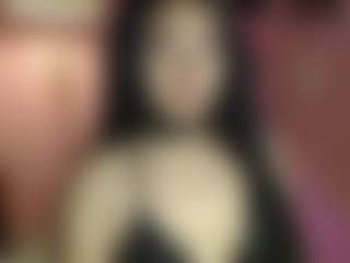 EmilyR0s33's Live Sex Cam Show