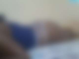Live cam show with TERRY-ASHLEY - Average on Milfs Live