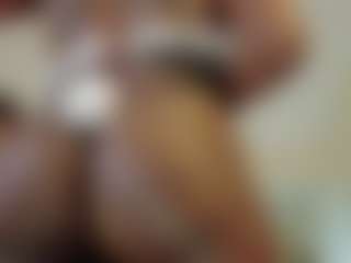 Live cam show with Candice - Public Black on camgirlchat.live