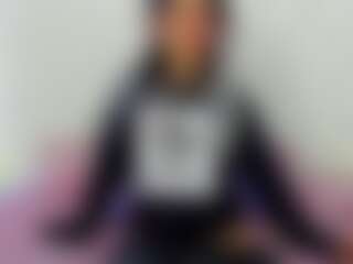 mia-april's Live Sex Cam Show