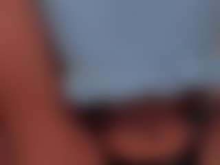 Live cam show with greta_beaumont - Striptease on Soda Cam