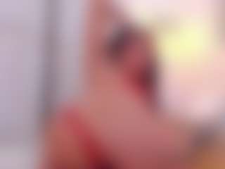 Live cam show with greta_beaumont - Thong on Hubzter Live