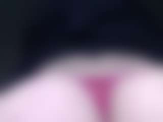 Live cam show with lorenitha - Average on Camsoda