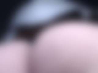 Live cam show with lorenitha - Submissive on crypto-cams