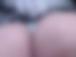 Live cam show with lorenitha - Young Adult on Hubzter Live