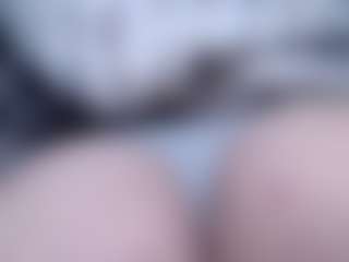 Live cam show with lorenitha - Teen (18+) on Gym Cam Girls