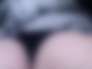 Live cam show with lorenitha - Brown Hair on Big Tits