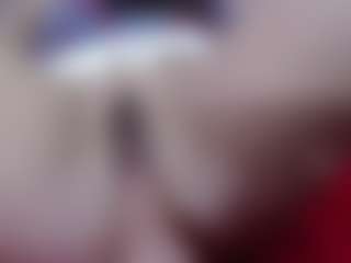 veronika88 MILF webcam performer live streaming