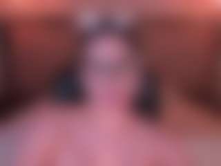 ZaraaPearce's Live Sex Cam Show