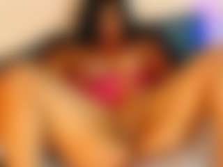 Live cam show with Jade Brunnette - Skinny MILF on Camsoda