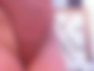 ZafiraHot MILF webcam performer live streaming