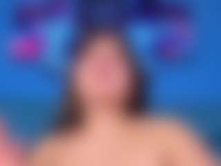 Live cam show with EmiilyStone - Living Room on Camsoda