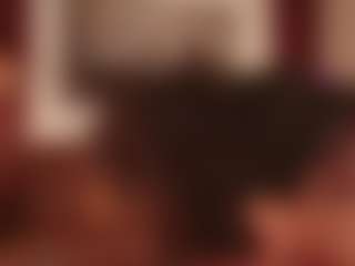 Live cam show with Hillary-queen - Teen (18+) on Uber Horny