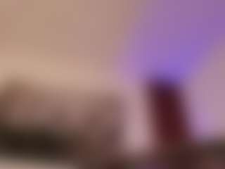 Hillary-queen's Live Sex Cam Show