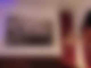 Live cam show with Hillary-queen - Athletic on Soda Cam