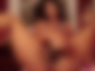 Live cam show with Hillary-queen - Shaved Pussy on sexylive.show