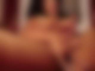 Live cam show with Hillary-queen - Athletic Fetish on Stripli.com