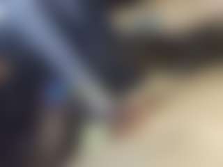 Show de cam en direct de R3V01UT10N