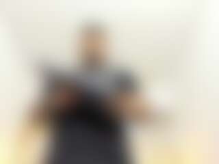 Live cam show with BrianMalonne - Latino on xplaylive.com