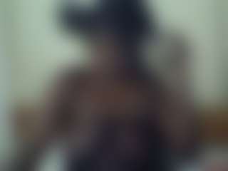 Live cam show with Linah Vee - Strip Ebony on SpunkLive | kenya
