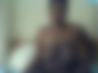 Live cam show with Linah Vee - Ebony on StripNow | kenya