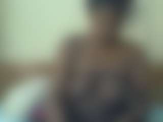 Live cam show with Linah Vee - Ebony on xplaylive.com | kenya
