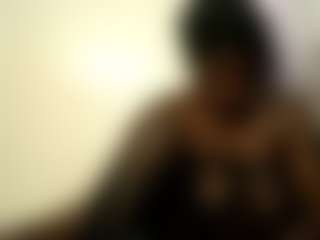 Linah Vee's Live Sex Cam Show
