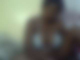 Linah Vee's Live Sex Cam Show