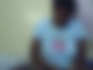 Live cam show with Linah Vee - Black Blowjob on Camsoda