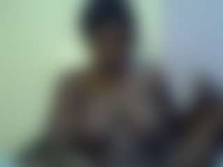 Linah Vee's Live Sex Cam Show