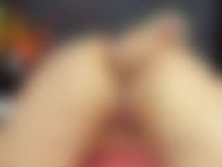 Live cam show with ArethaOzz - MILF on Sweet Sext