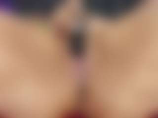 Live cam show with ArethaOzz - Mature on SxyPornLive