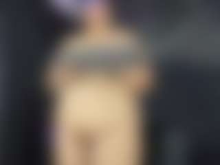 Live cam show with ArethaOzz - Mature on fuklive.com