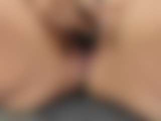 ArethaOzz's Live Sex Cam Show